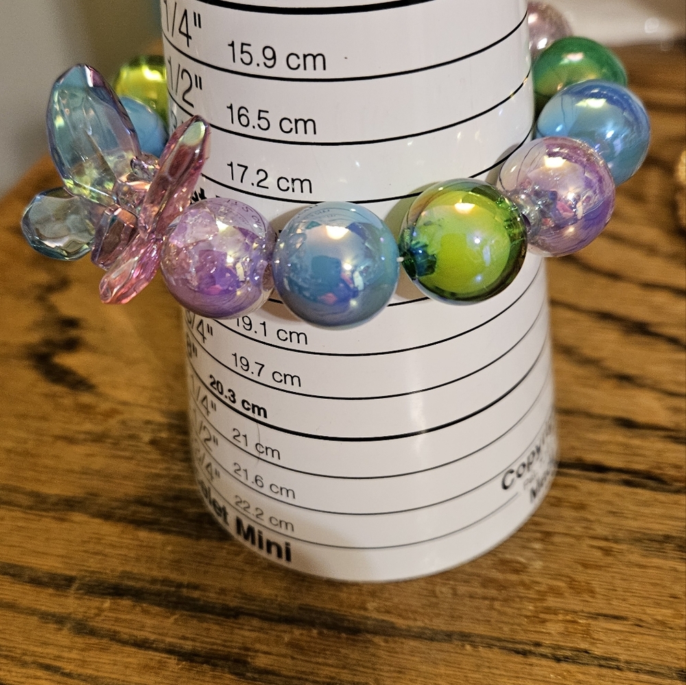 Handmade Colorful Beaded Butterfly pendant Bracelet. - Picture 7 of 8